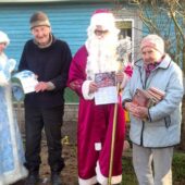 29.12.2023 В рамках областной акции  «Новый год в каждый двор» работники передвижной библиотеки Гродненского района продолжают марафон праздничных поздравлений с волшебными зимними праздниками.