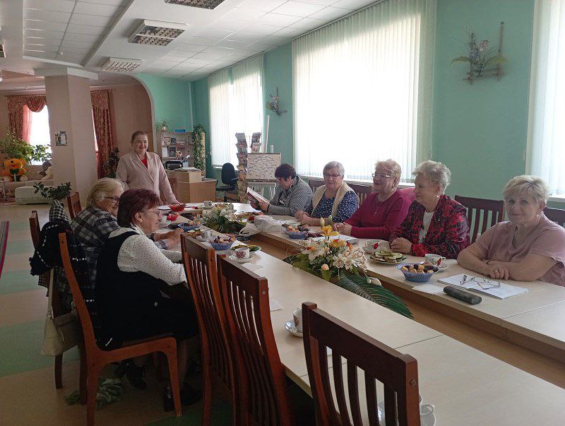 16.05.2024 в Скидельской городской библиотеке семейного чтения состоялся вечер клуба “Беседушка имени З.А.Семашко” по теме “Моя семья – мое богатство”.