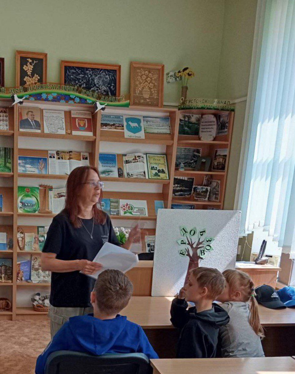 6 июня в Сопоцкинской горпоселковой библиотеке для детей пришкольного оздоровительного лагеря прошел час здоровья “Здоровый образ жизни💪🏼 – это модно❗️”