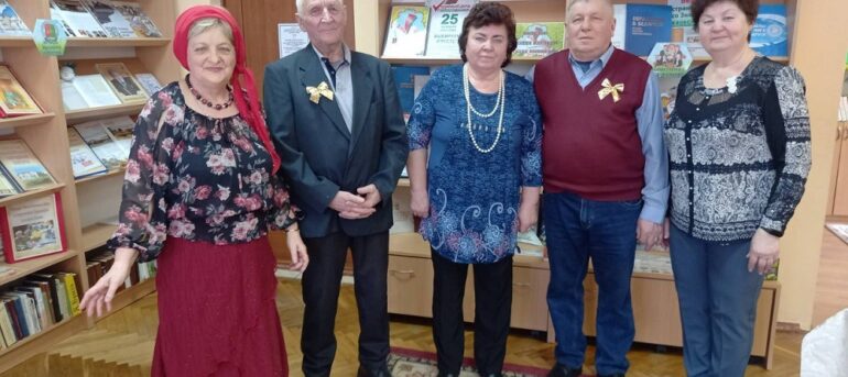 В преддверии Дня Защитника Отечества, 22 февраля  в Квасовской сельской библиотеке для участников любительского объединения «У самовара» прошёл вечер отдыха «От всей души».