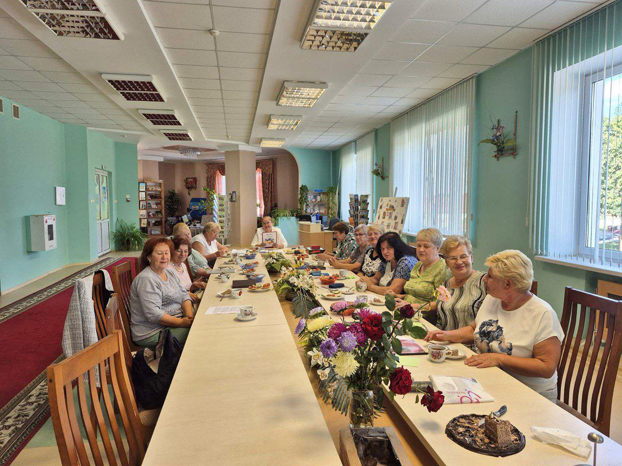 “Как здорово, что все мы здесь сегодня собрались”