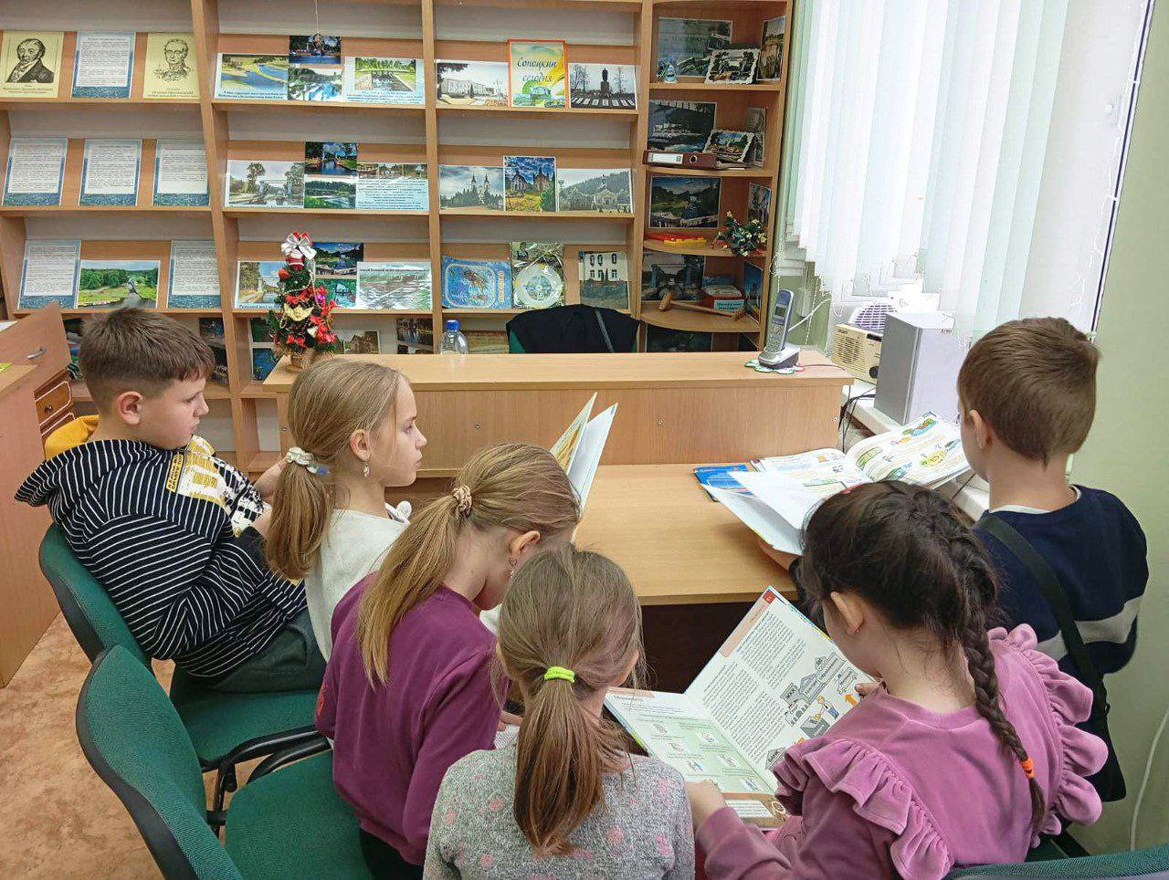 В Сопоцкинской горпоселковой библиотеке прошел час дискуссии “Знать закон, чтобы жить по закону”