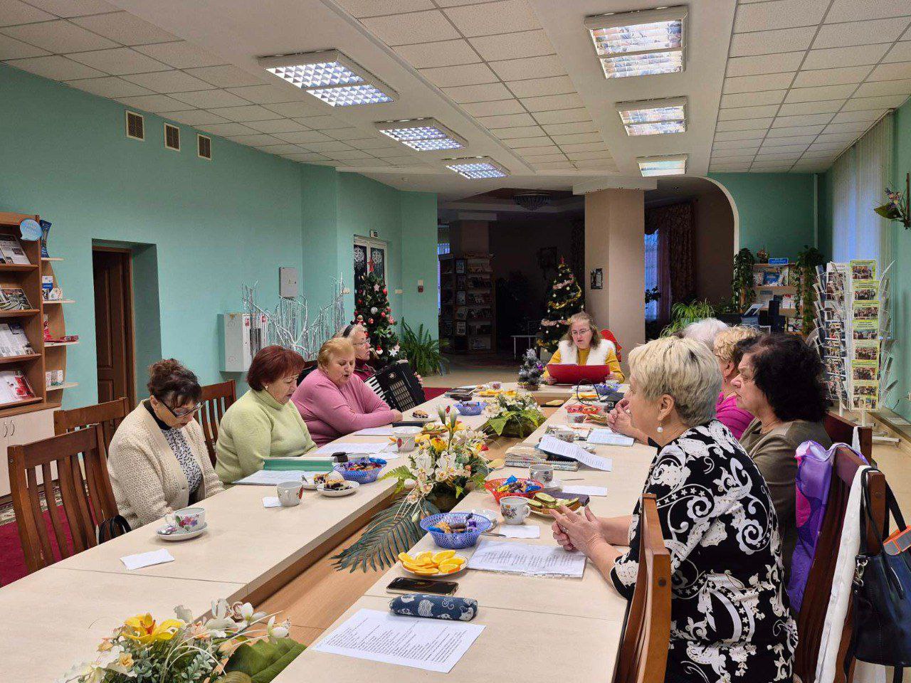 “Мы молодые душой, и рядом с нами песня”