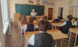В Путришовской средней школе состоялась профориентационная экскурсия‑диалог «В мире книг: выбираем профессию», которую провела библиотекарь Путришковской сельской библиотеки